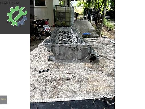 Mercedes R604 016 05 01 silindir kapağı