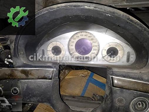 Mercedes-Benz CLK Torpido çıkma parça