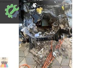 Mercedes X250 Ön koruma Demiri