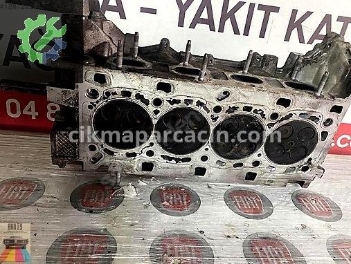 Mercedes-Benz X Silindir Kapak 110426655R çıkma parça