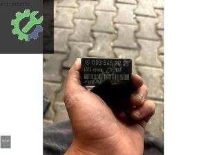 Mercedes w124 w201 benzin pompası rölesi