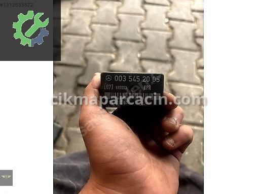 Mercedes-Benz EQA Röle çıkma parça