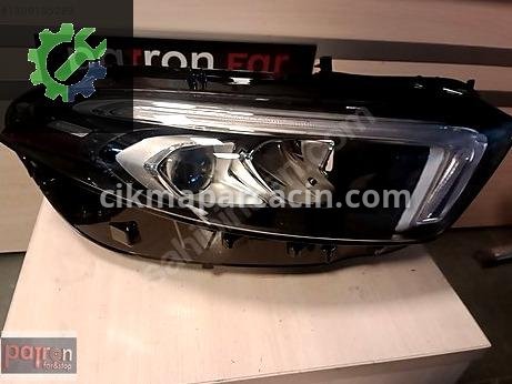 Mercedes-Benz A Serisi Sağ Ön Far çıkma parça