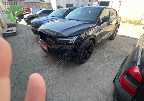 Volvo XC40 Far çıkma parça