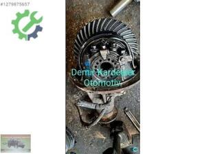 Mitsubishi L 200 Arka Defransiyel Çıkma