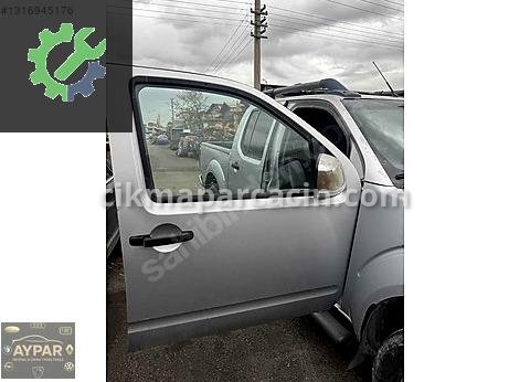 Nissan Navara Sağ Kapı çıkma parça