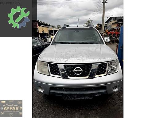 Nissan Navara Çamurluk (Ön) çıkma parça
