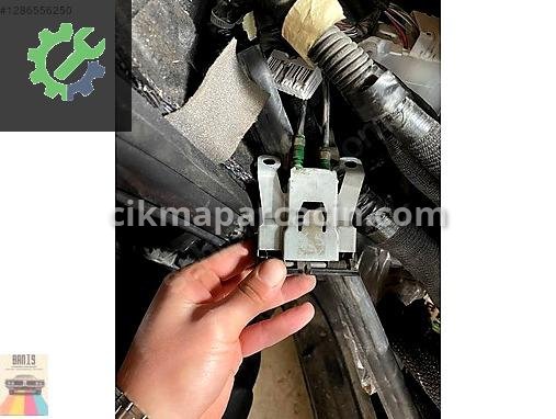 Nissan Qashqai Kaput Açma Mandalı çıkma parça