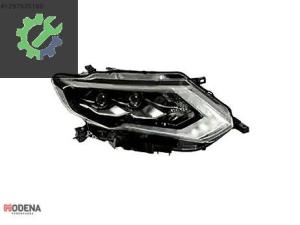 NİSSAN X-TRAIL 2017- ÖN FAR EL. MOT. LEDLİ SAĞ SIFIR 26010-6FL6A