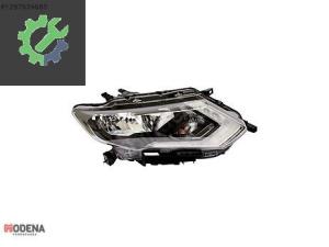 NİSSAN X-TRAIL 2017- ÖN FAR SAĞ SIFIR 26010-6FP1A / 26010-4CL0A