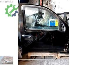 Kapı (Ön Sağ) Nissan Navara 2006 Çıkma