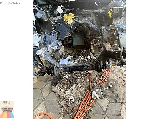 Nissan Navara Ön Şasi çıkma parça