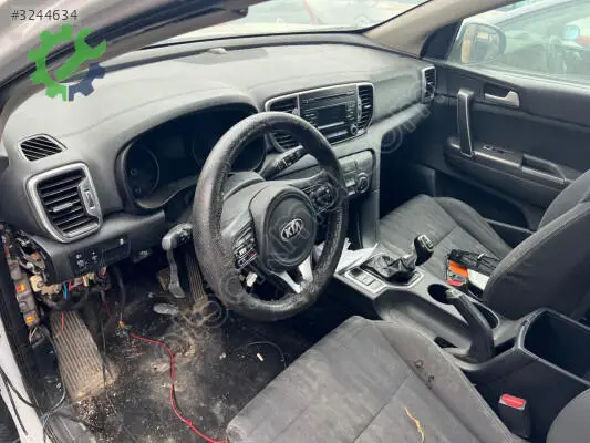 Kia Sportage Torpido çıkma parça