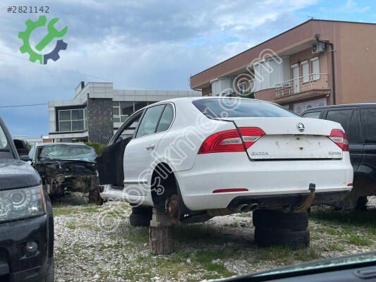 Skoda Superb Stop çıkma parça