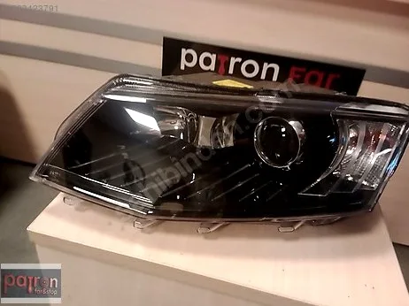 Skoda Octavia Sol Ön Far çıkma parça