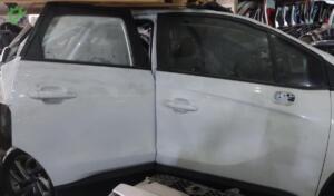 Opel Crossland X Hatasız Dolu Sağ Ön Ve Sağ Arka Kapı