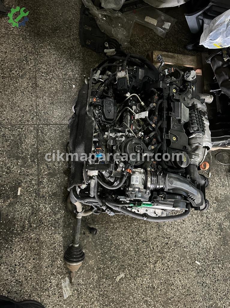 Opel Grandland Sandık Motor çıkma parça