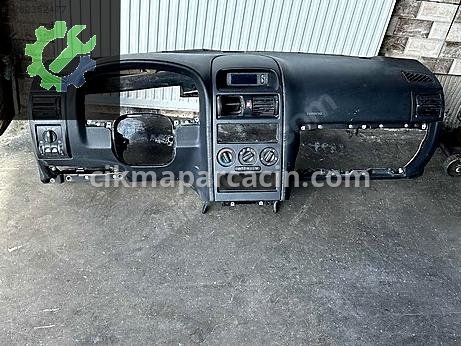 Opel Astra Torpido çıkma parça