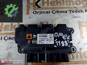 OPEL ASTRA J AİRBAG BEYNİ 13599653MB (20T)AS9653­ES00580483