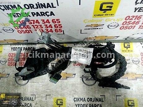 Opel Combo Kapı (Ön Sol) çıkma parça