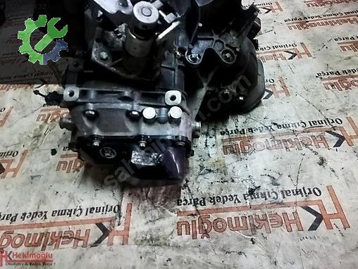 Opel Corsa Şanzıman Komple 24580479 çıkma parça