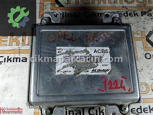 Opel Corsa Motor Beyni 12679197 çıkma parça