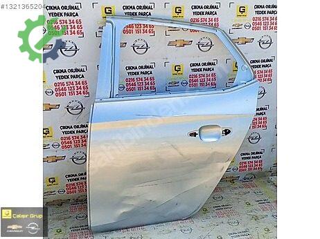Opel Corsa Kapı (Arka Sol) çıkma parça