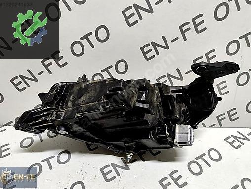 Opel Corsa Sağ Ön Far çıkma parça