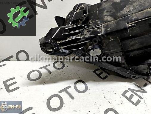 Opel Corsa Sağ Ön Far çıkma parça