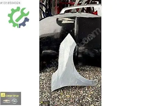 Opel Corsa Çamurluk (Ön) çıkma parça