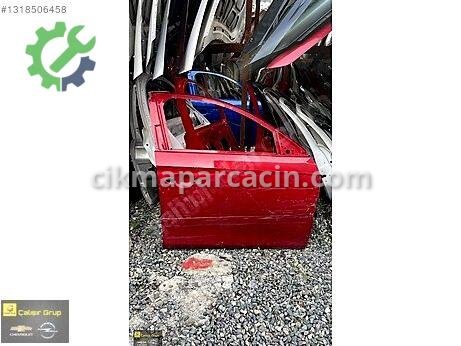 Opel Corsa Kapı (Ön Sağ) çıkma parça