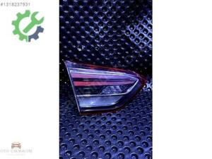 Opel Crossland X Sol İç Stop