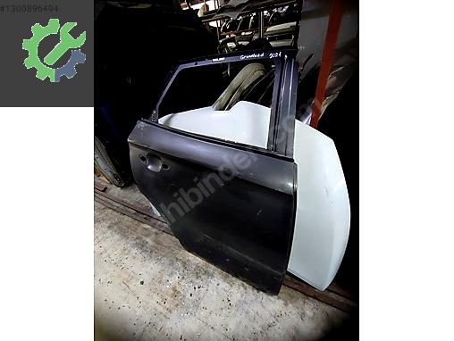 OPEL GRANDLAND SAĞ ARKA KAPI