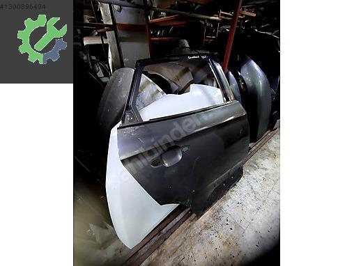 OPEL GRANDLAND SAĞ ARKA KAPI