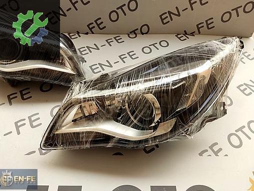 Opel Insignia Sol Ön Far çıkma parça