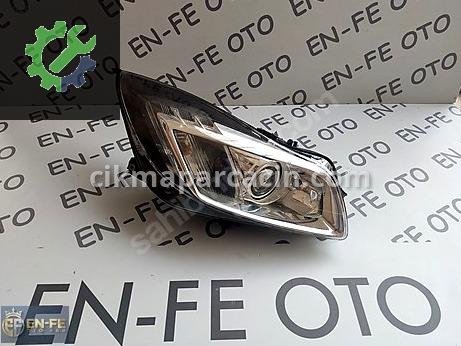 Opel Insignia Sağ Ön Far çıkma parça