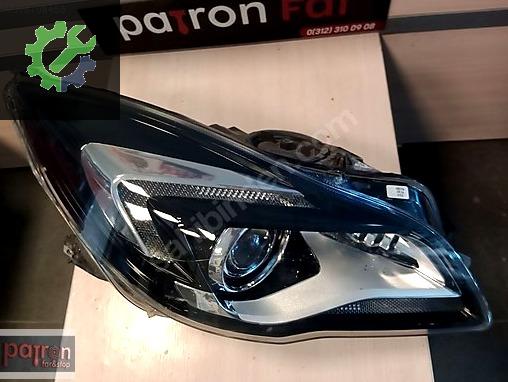 Opel Insignia Sağ Ön Far çıkma parça