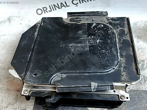 Opel Omega Motor Beyni 0261203588 çıkma parça