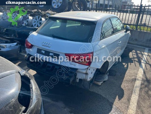 Audi A1 Kapı çıkma parça
