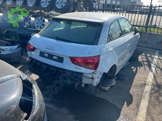 Audi A1 Kapı çıkma parça
