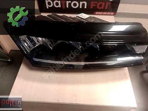 Skoda Octavia Sağ Ön Far çıkma parça
