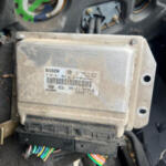 Kia Carens 1997-2010 Çıkma Motor Beyni 0281011024