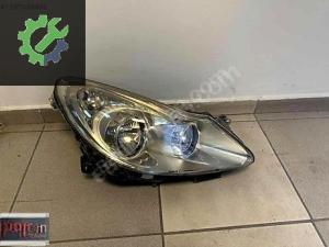 Opel Corsa D Sağ Far Orjinal Çıkma