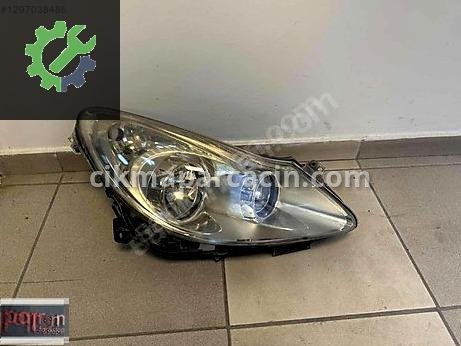 Opel Corsa Sağ Ön Far çıkma parça