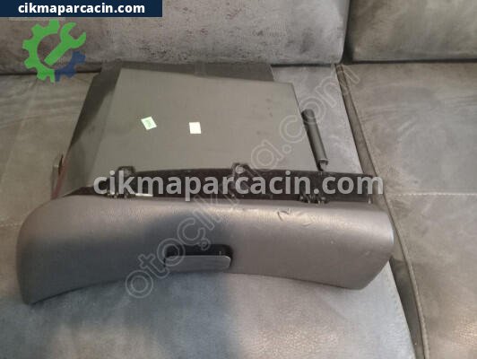 Mercedes-Benz A Serisi Torpido çıkma parça
