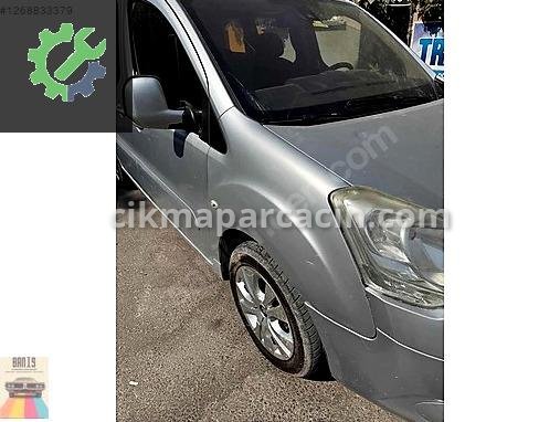 Peugeot Partner Radyatör çıkma parça