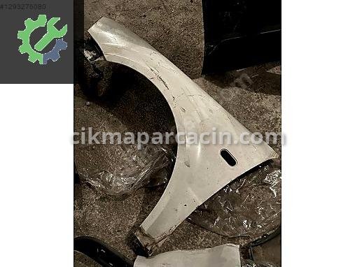 Volkswagen Passat Çamurluk (Ön) çıkma parça