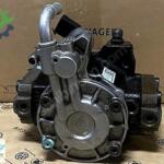 Volkswagen Passat 2006-2011 Çıkma Mazot Pompası 03L130755AH