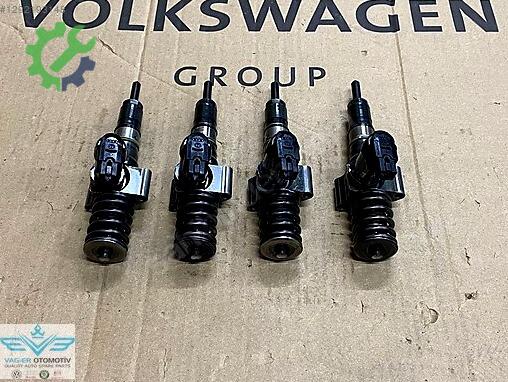 Volkswagen Passat Enjektör 03G130073S çıkma parça