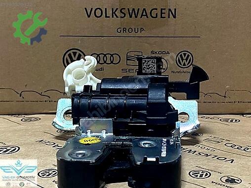 Volkswagen Passat Bagaj 5NA827505 çıkma parça